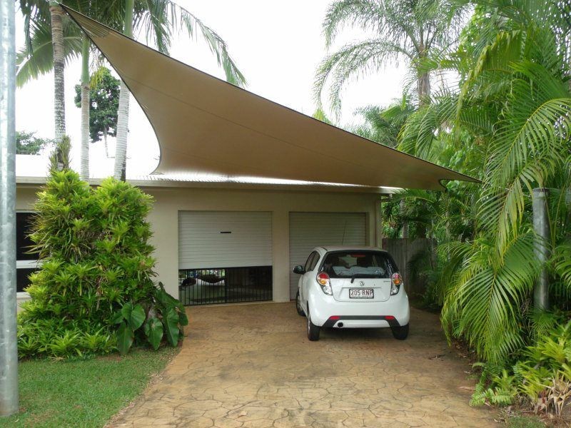 4 Hutchison Close, Mission Beach QLD 4852