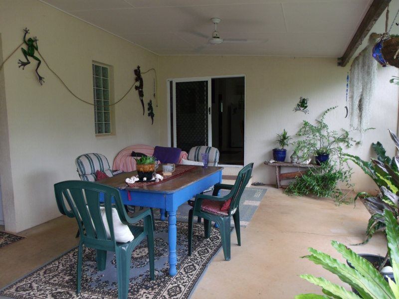 4 Hutchison Close, Mission Beach QLD 4852