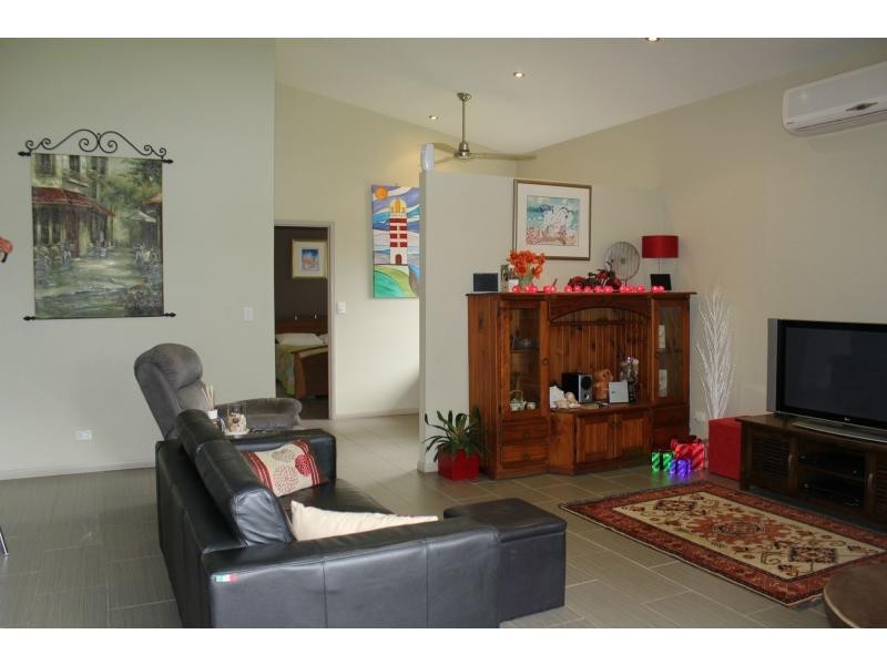 2/22 Jackey Jackey Street, South Mission Beach QLD 4852