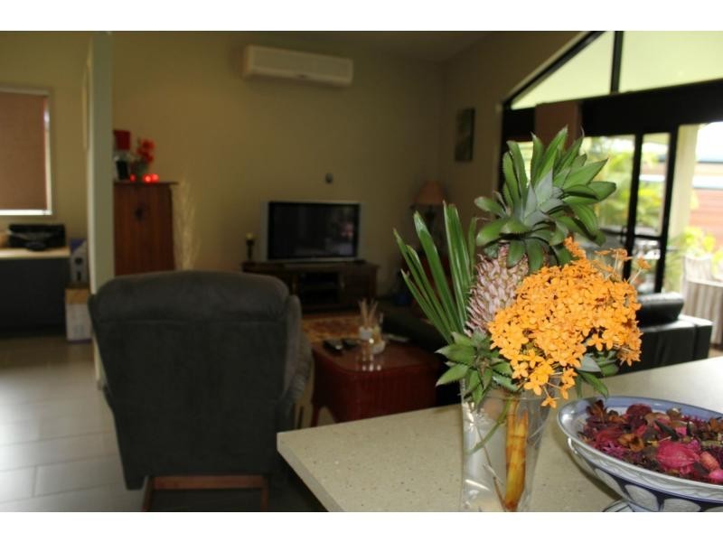 2/22 Jackey Jackey Street, South Mission Beach QLD 4852