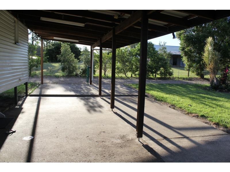 6 Grevillea Street, Tully Heads QLD 4854