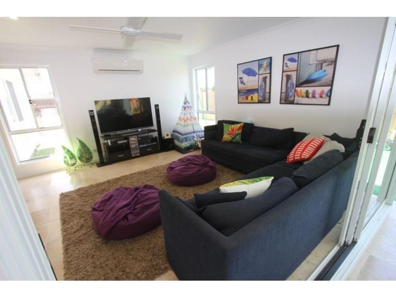 12 Voyager Street, South Mission Beach QLD 4852