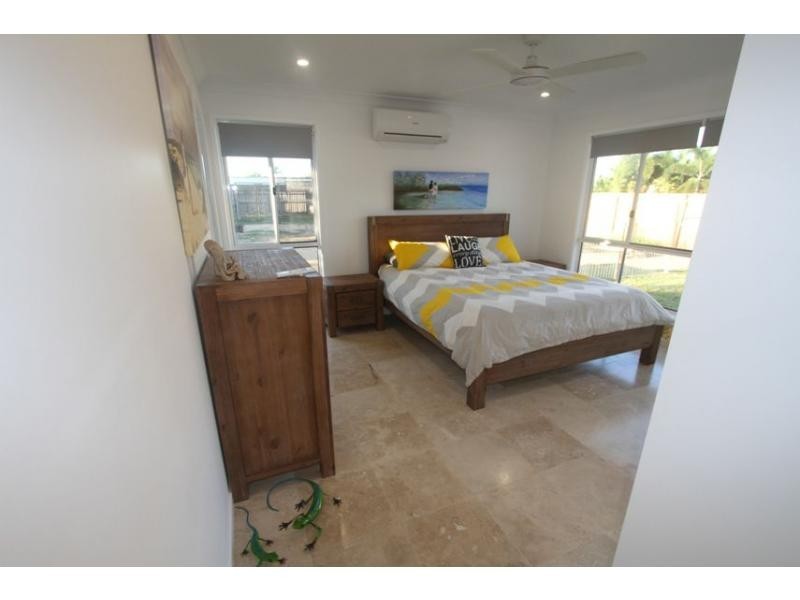 12 Voyager Street, South Mission Beach QLD 4852