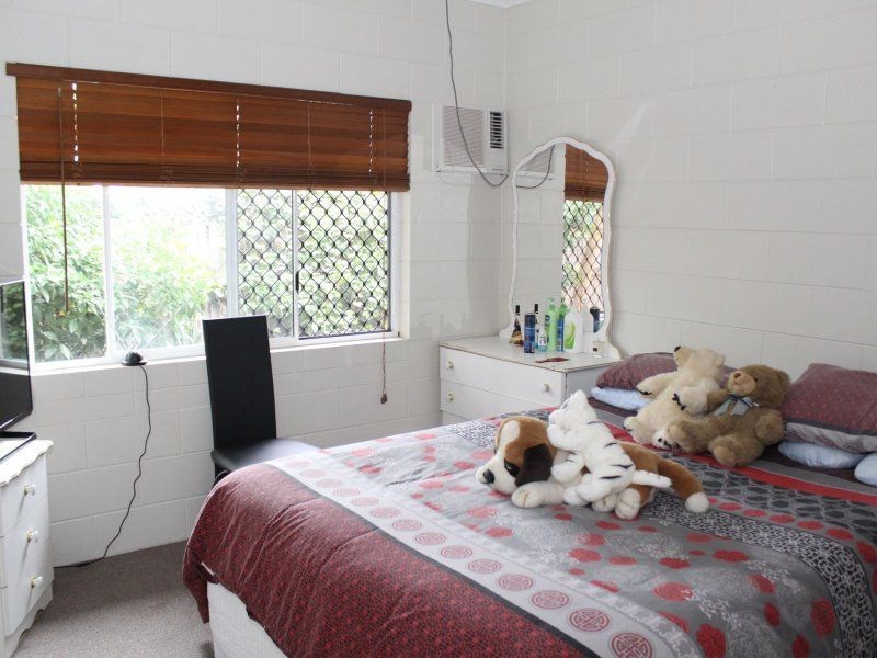 15 Seafarer Street, South Mission Beach QLD 4852