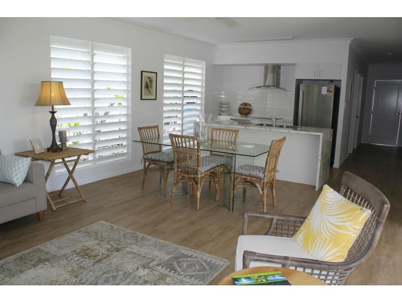 2/24 Southward Street, Mission Beach QLD 4852