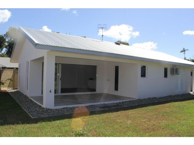 2/24 Southward Street, Mission Beach QLD 4852