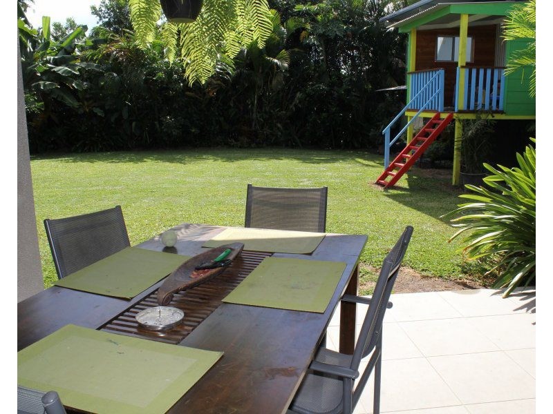 1 Golf Course Street, El Arish QLD 4855