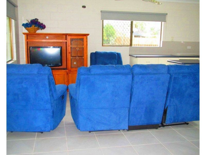 1/40 Wall Street, South Mission Beach QLD 4852