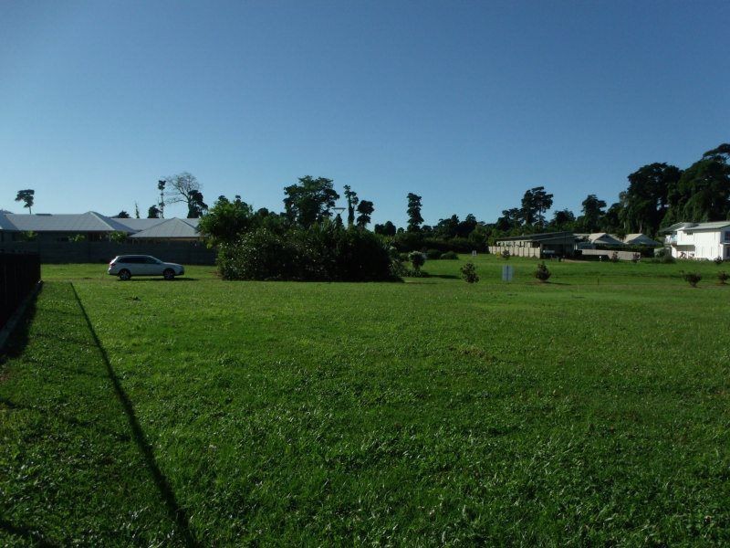 9 Rise Crescent, Mission Beach QLD 4852