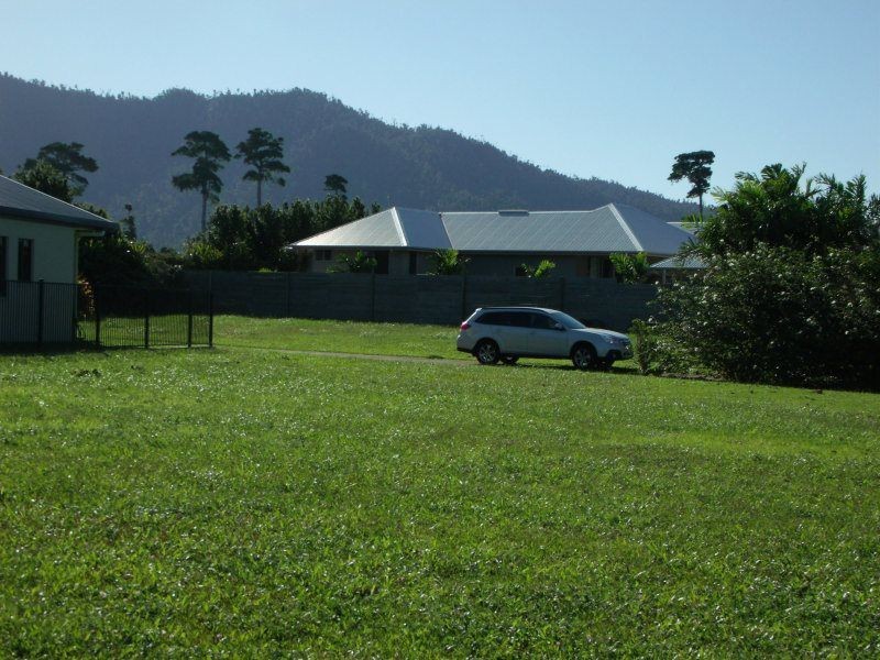 9 Rise Crescent, Mission Beach QLD 4852