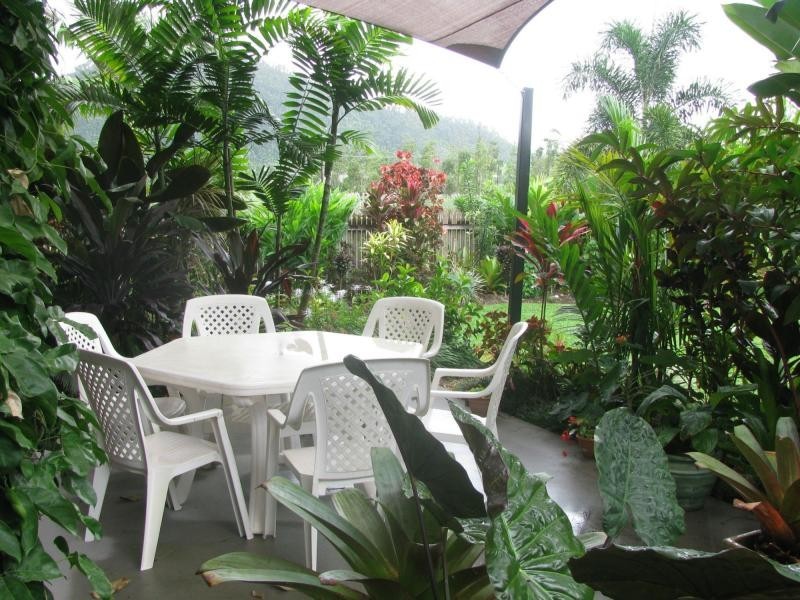 2 Glasgow Street, El Arish QLD 4855