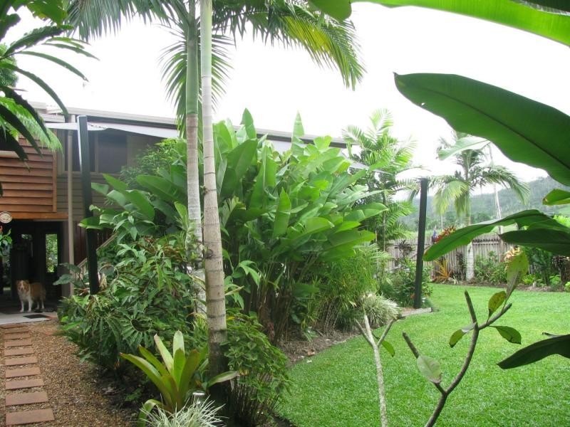 2 Glasgow Street, El Arish QLD 4855