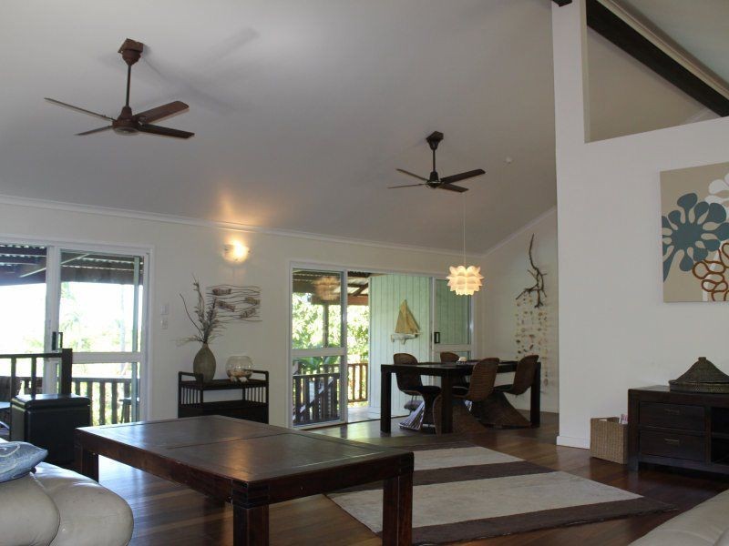 49 Cutten Street, Bingil Bay QLD 4852