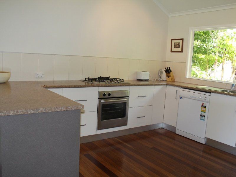 49 Cutten Street, Bingil Bay QLD 4852