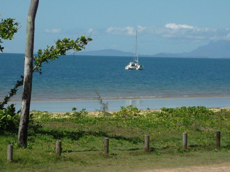 3/112 Kennedy Esplanade, South Mission Beach QLD 4852