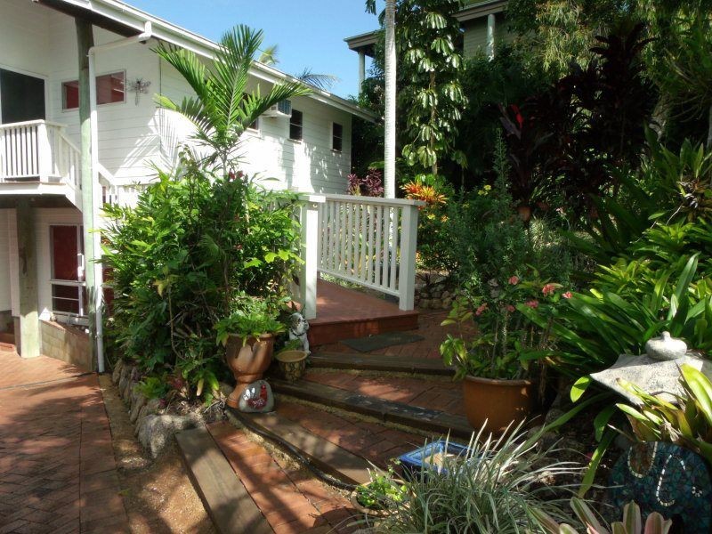 4 Admiralty Street, South Mission Beach QLD 4852