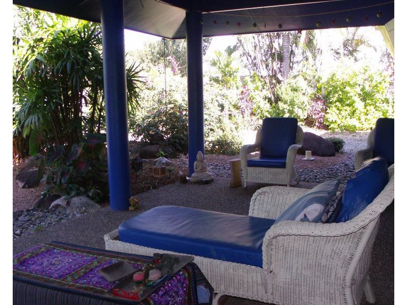 29 Pacific Parade, Mission Beach QLD 4852