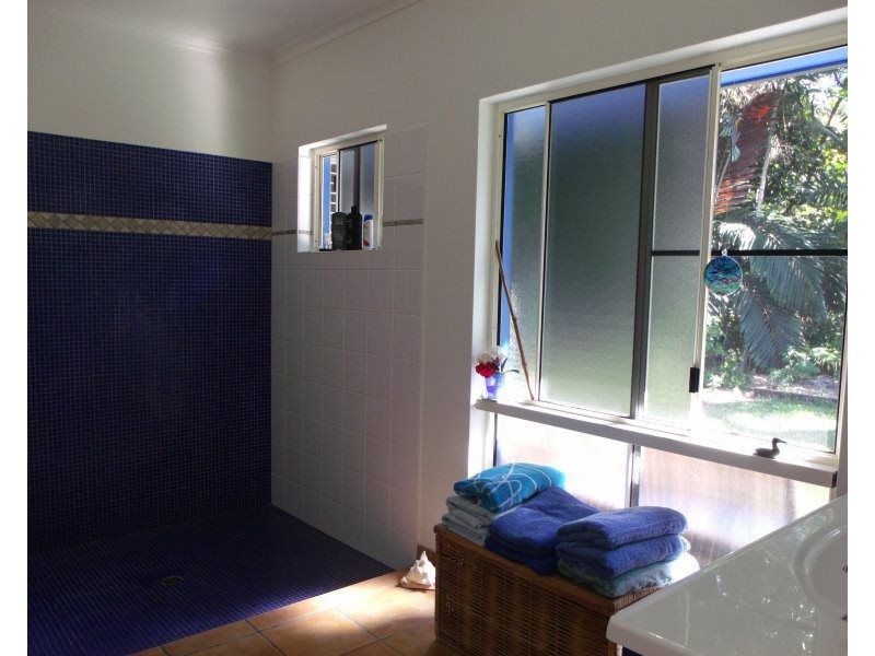 29 Pacific Parade, Mission Beach QLD 4852