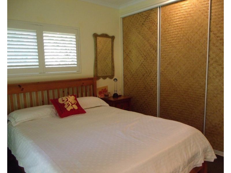 29 Pacific Parade, Mission Beach QLD 4852