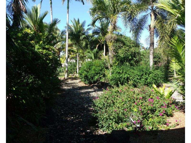 29 Pacific Parade, Mission Beach QLD 4852