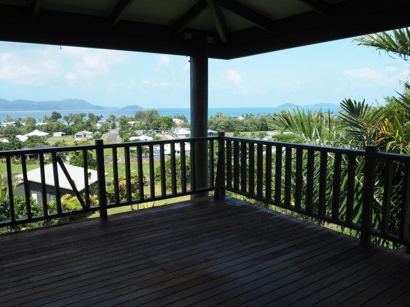 2/2 Admiralty Street, South Mission Beach QLD 4852