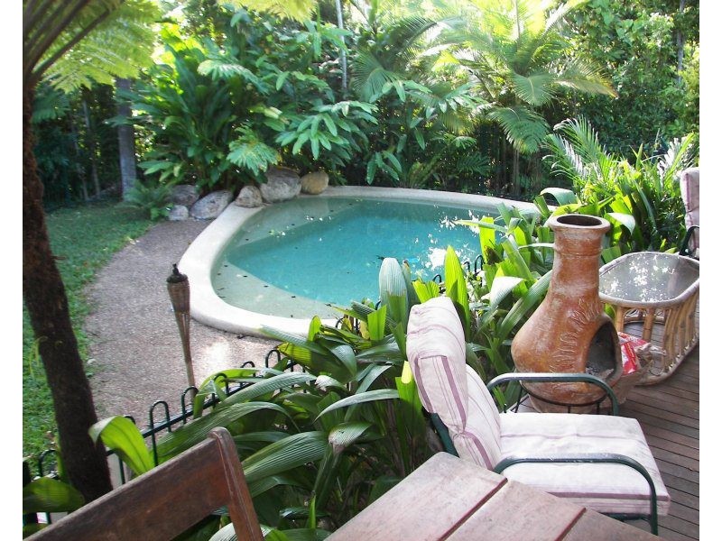 79 Cutten Street, Bingil Bay QLD 4852