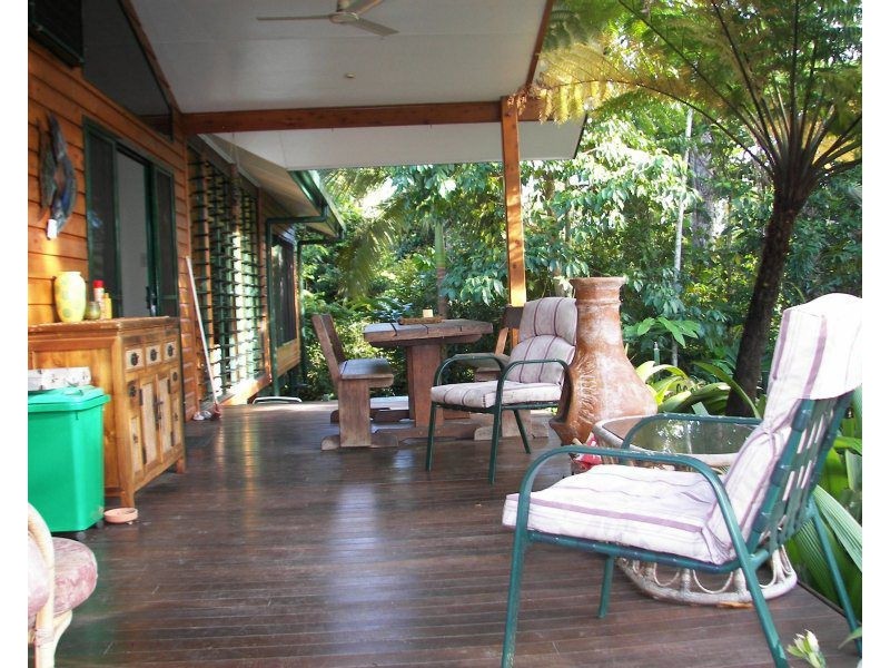 79 Cutten Street, Bingil Bay QLD 4852