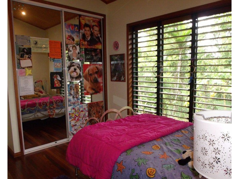 79 Cutten Street, Bingil Bay QLD 4852