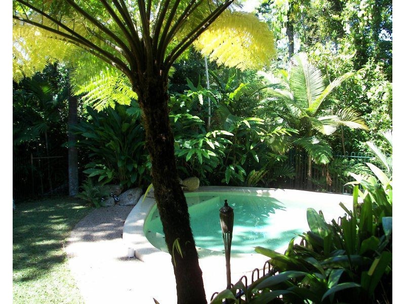 79 Cutten Street, Bingil Bay QLD 4852