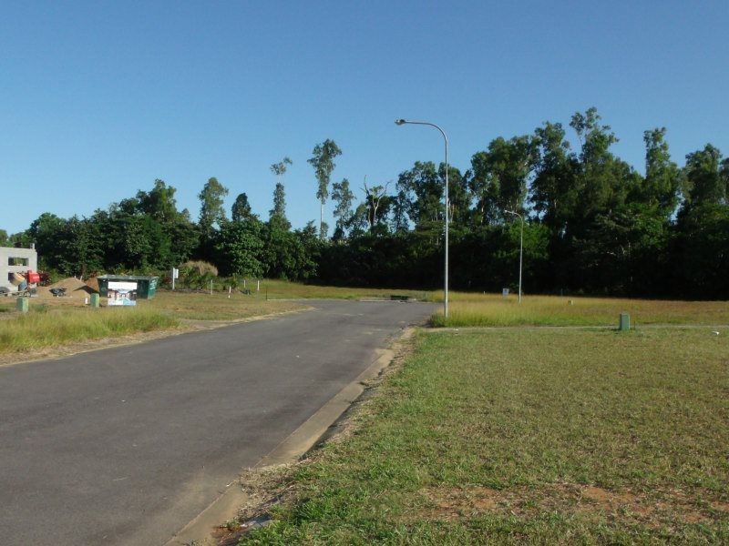 16 Nivosa Court, Mission Beach QLD 4852