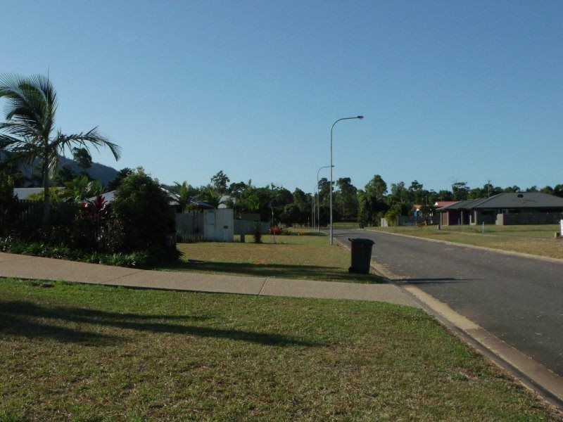 16 Nivosa Court, Mission Beach QLD 4852