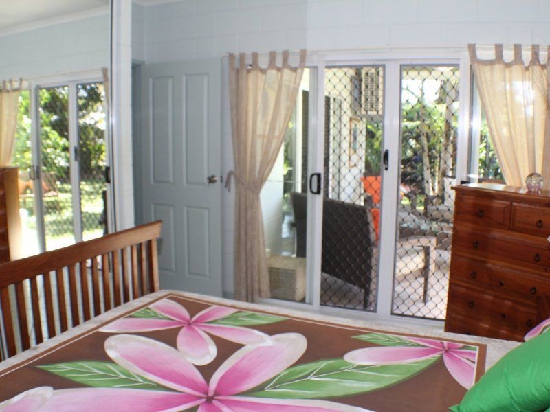 32 Holland Street, Wongaling Beach QLD 4852