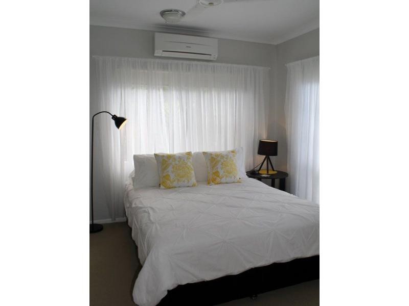 10 Conch Street, Mission Beach QLD 4852