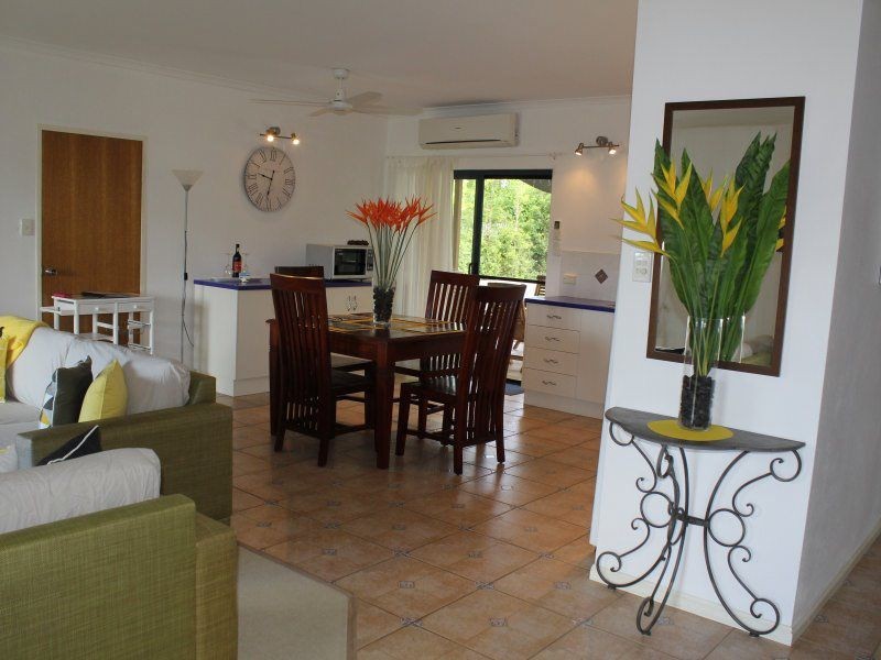 10 Conch Street, Mission Beach QLD 4852