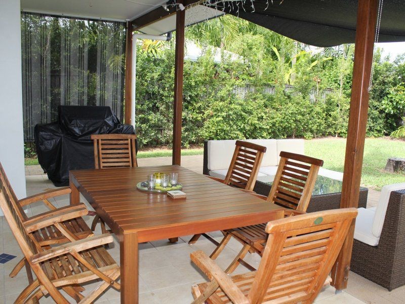 10 Conch Street, Mission Beach QLD 4852