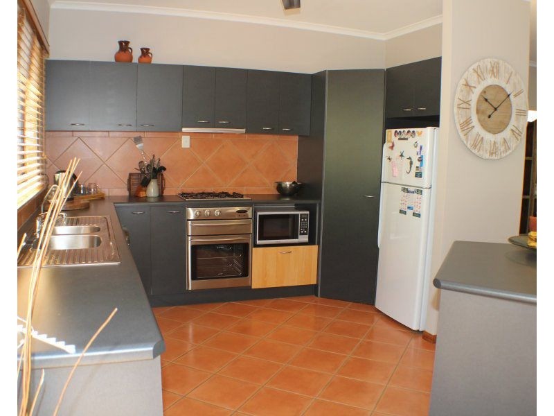 1/627 Bingil Bay Road, Bingil Bay QLD 4852