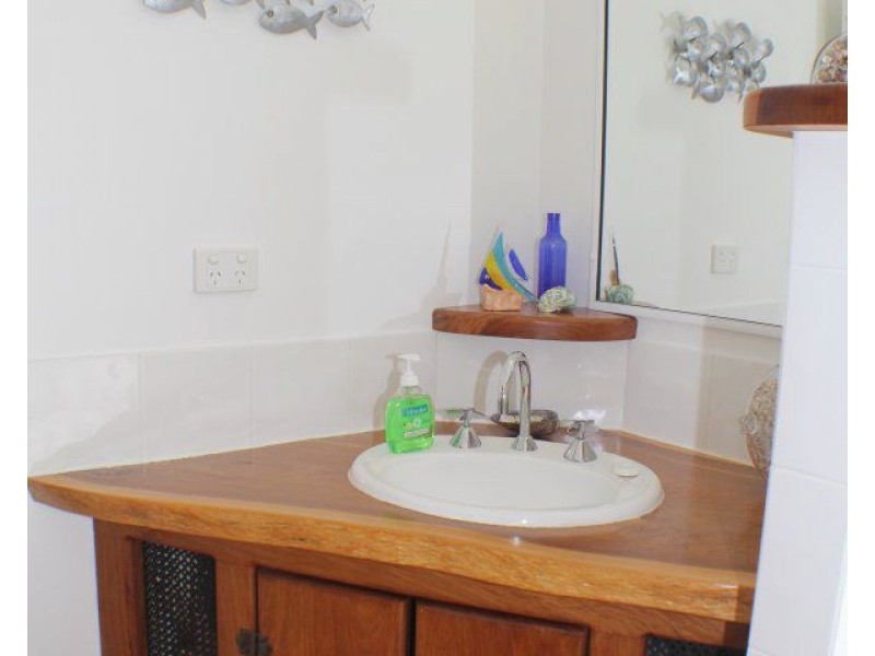 1/627 Bingil Bay Road, Bingil Bay QLD 4852