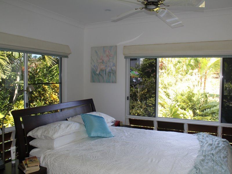 54 Mission Drive, South Mission Beach QLD 4852