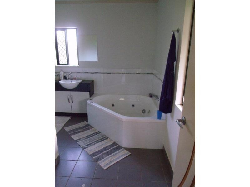 38 Lindsay Road, Carmoo QLD 4852
