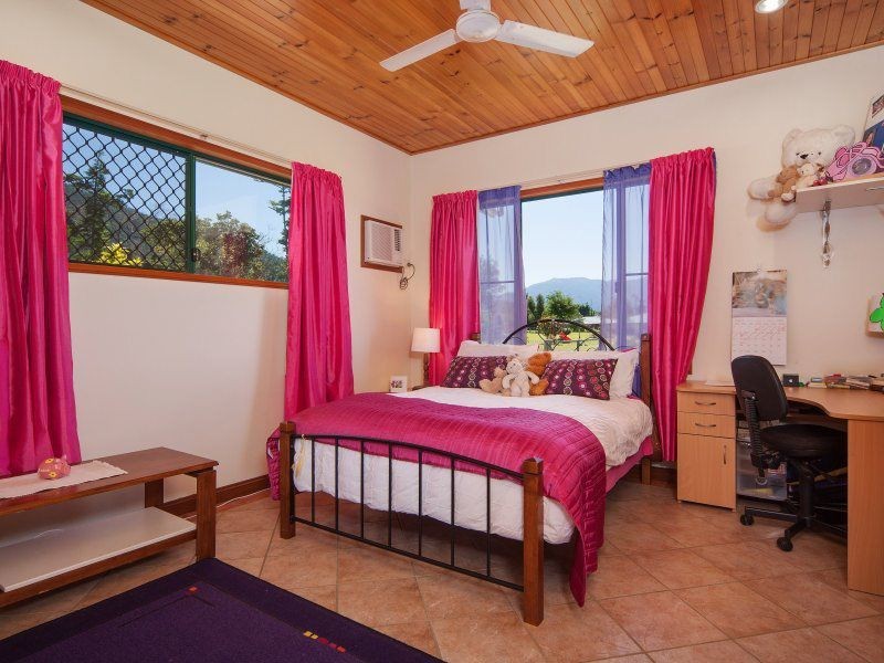 76 Keir Road, Tully QLD 4854