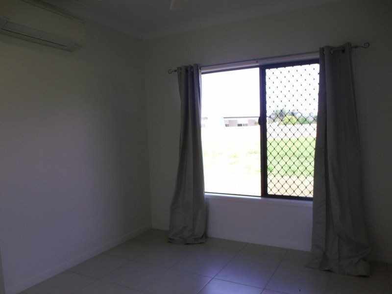 7 Iluka Close, Mission Beach QLD 4852