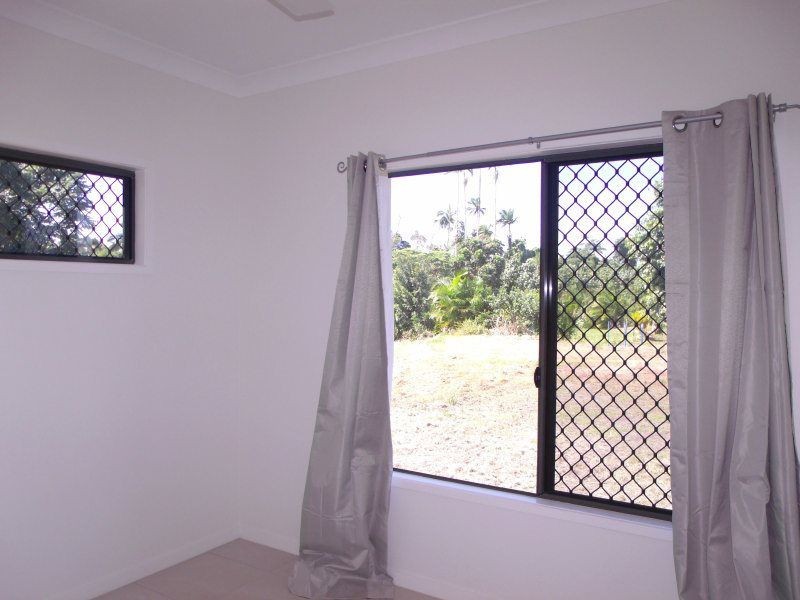 7 Iluka Close, Mission Beach QLD 4852
