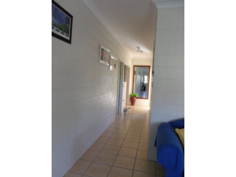 35 Seafarer Street, South Mission Beach QLD 4852