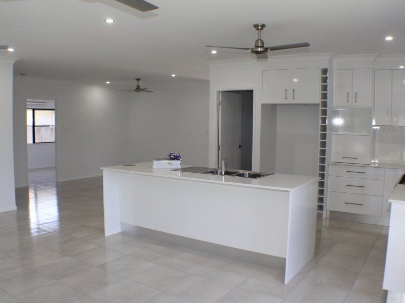 37 Midshipman Street, South Mission Beach QLD 4852