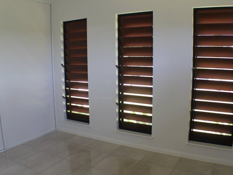 37 Midshipman Street, South Mission Beach QLD 4852