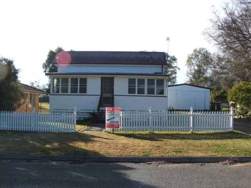 12 Devitt Street, Warwick QLD 4370