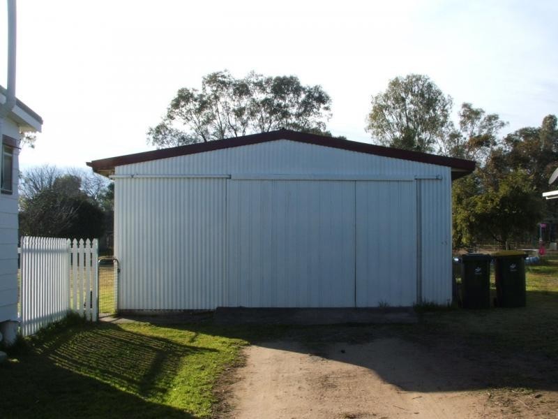12 Devitt Street, Warwick QLD 4370