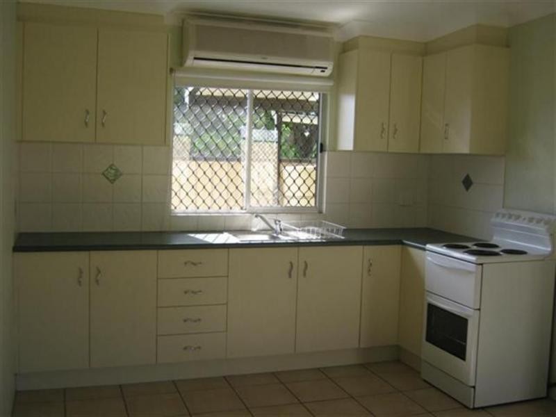 2/13 Cecil Street, Warwick QLD 4370