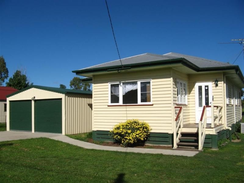 L10 MacIntyre Street, Leyburn QLD 4365