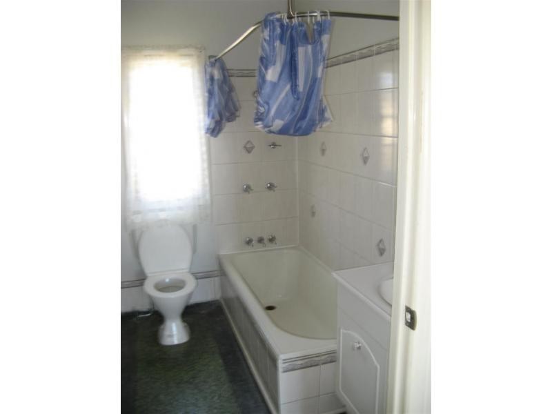 L10 MacIntyre Street, Leyburn QLD 4365